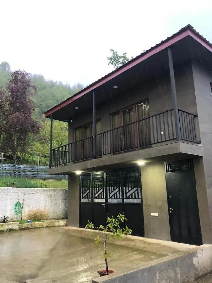 Guest House In The Mountaims Gocha Batum Tatil Evi